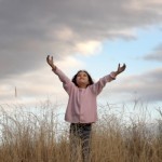 girl_worships